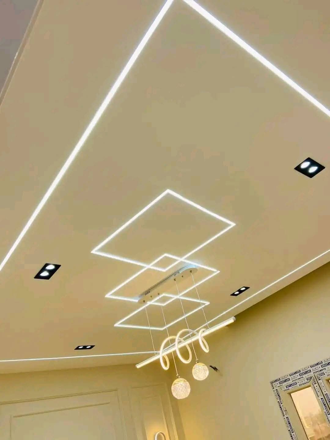 مشروع معلم دهانات مصري في الدهانات والديكور